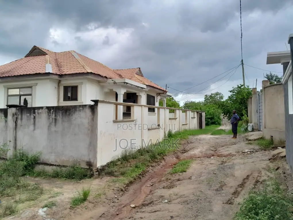 4bdrm House in Kinondoni for sale