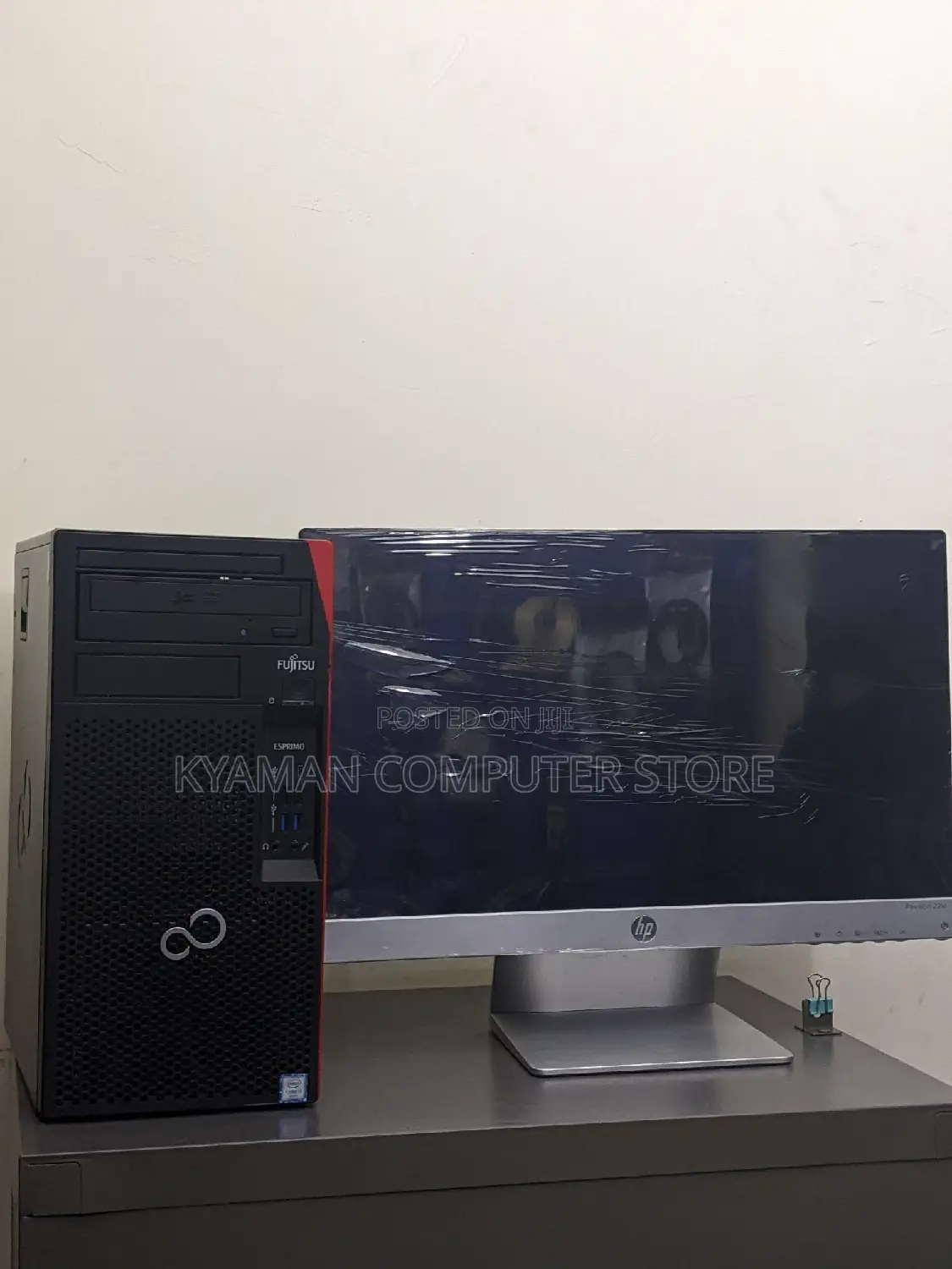 Desktop Computer Fujitsu Esprimo D757/E90+ 4GB Intel Core I3 SSD 256GB