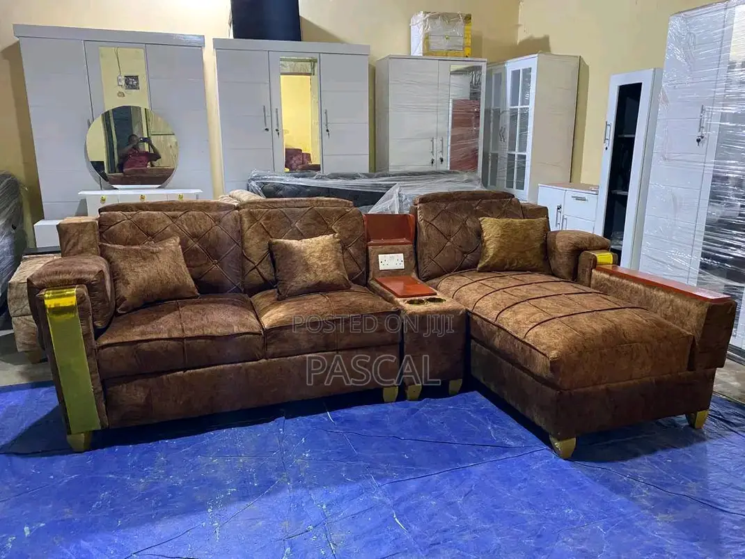 L Shape Sofa 6000 000tsh