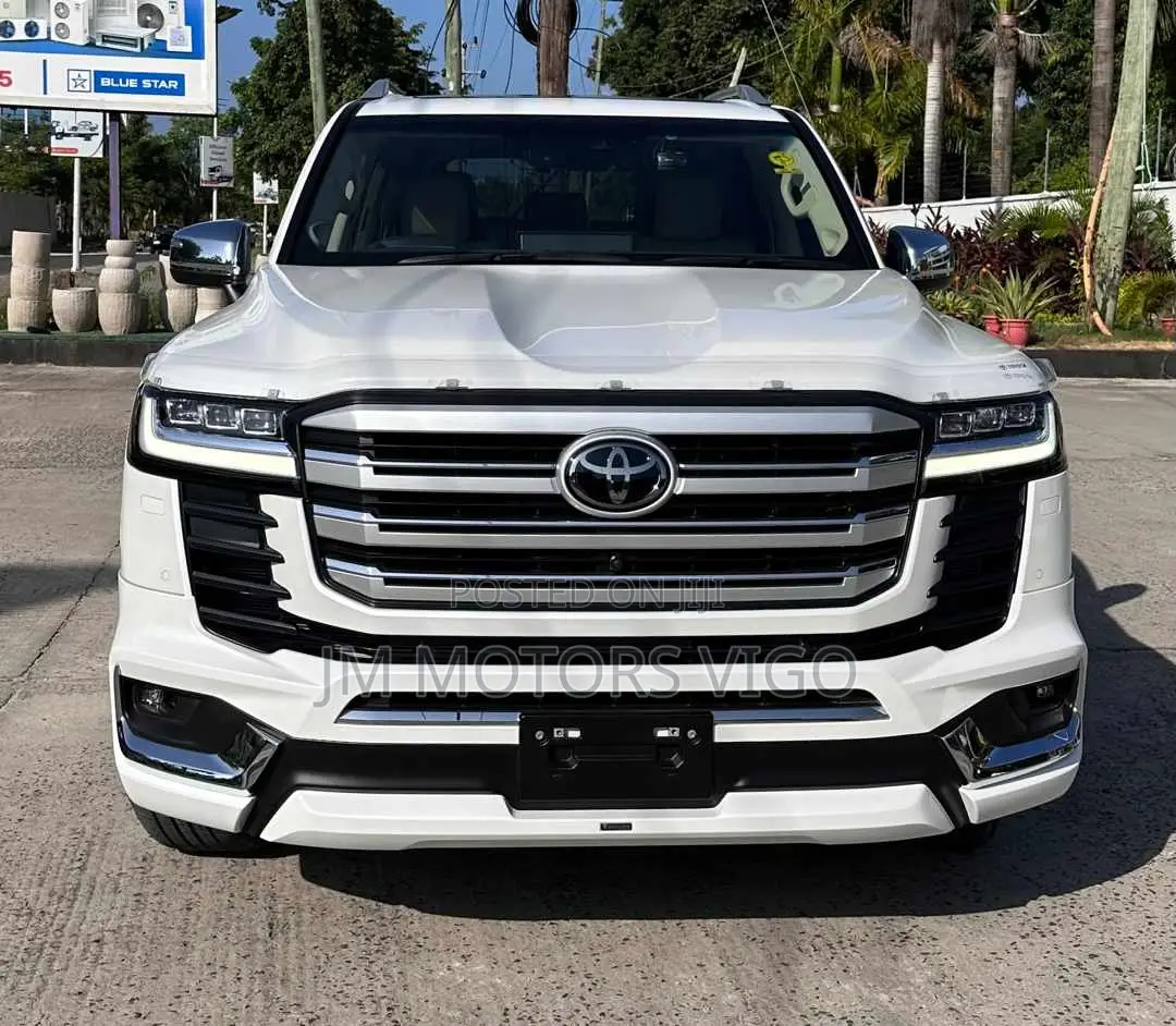 Toyota Land Cruiser 3.3 Diesel 4WD 2021 Pearl