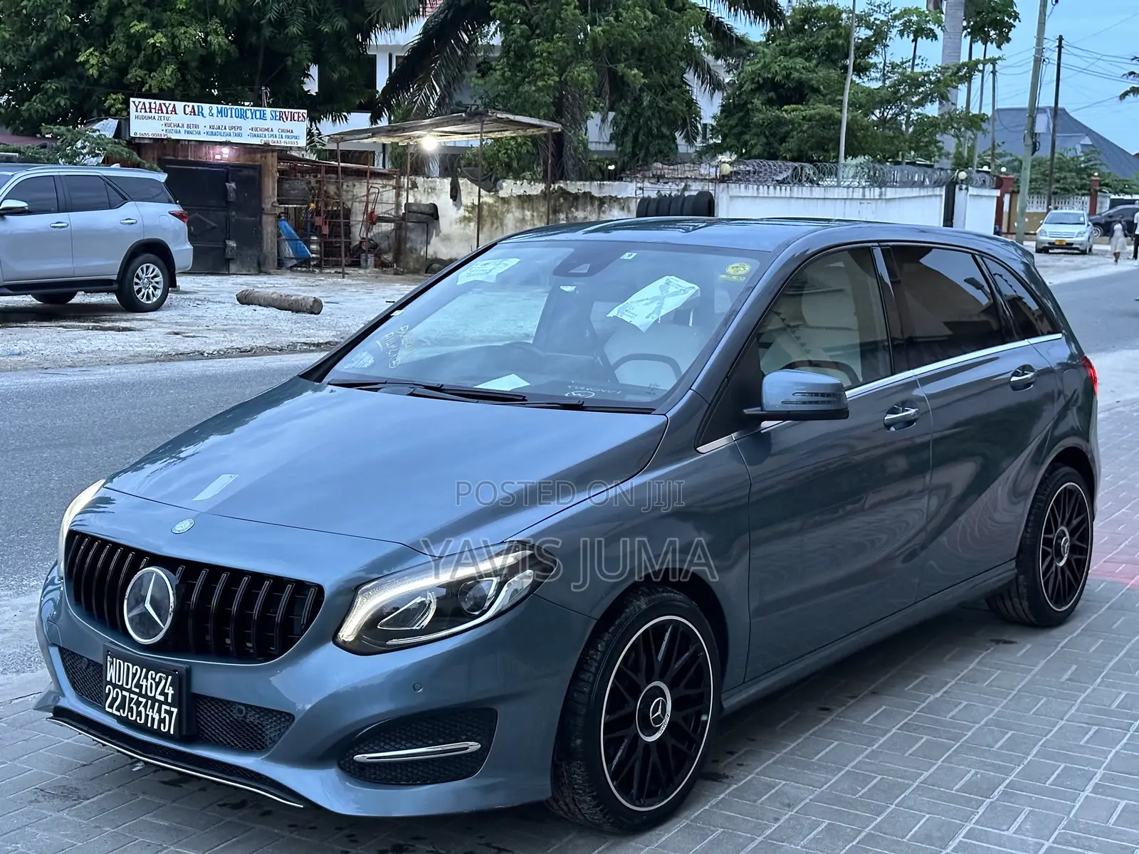 Mercedes-Benz B-Class Base B 250e 2016 Blue
