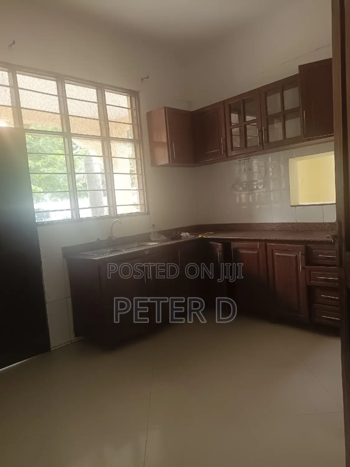 3bdrm House in Mikocheni for rent