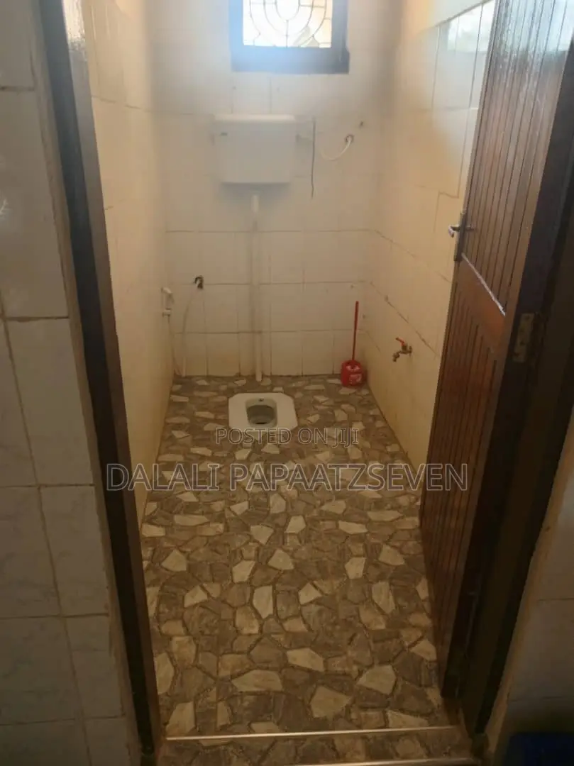 3bdrm Apartment in Dalalipapaatzseven, Kinondoni for rent