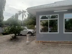3bdrm House in Mikocheni for rent