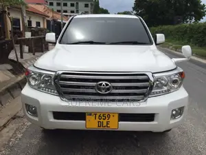 Toyota Land Cruiser 2008 White