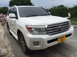 Toyota Land Cruiser 2008 White