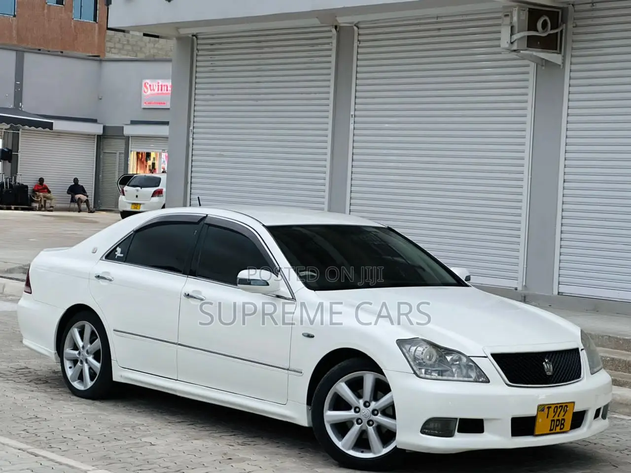 Toyota Crown 2006 White