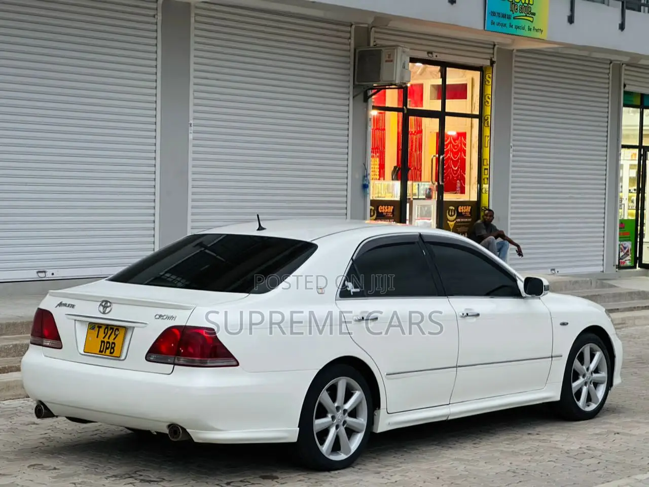 Toyota Crown 2006 White