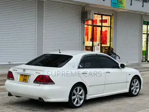 Toyota Crown 2006 White