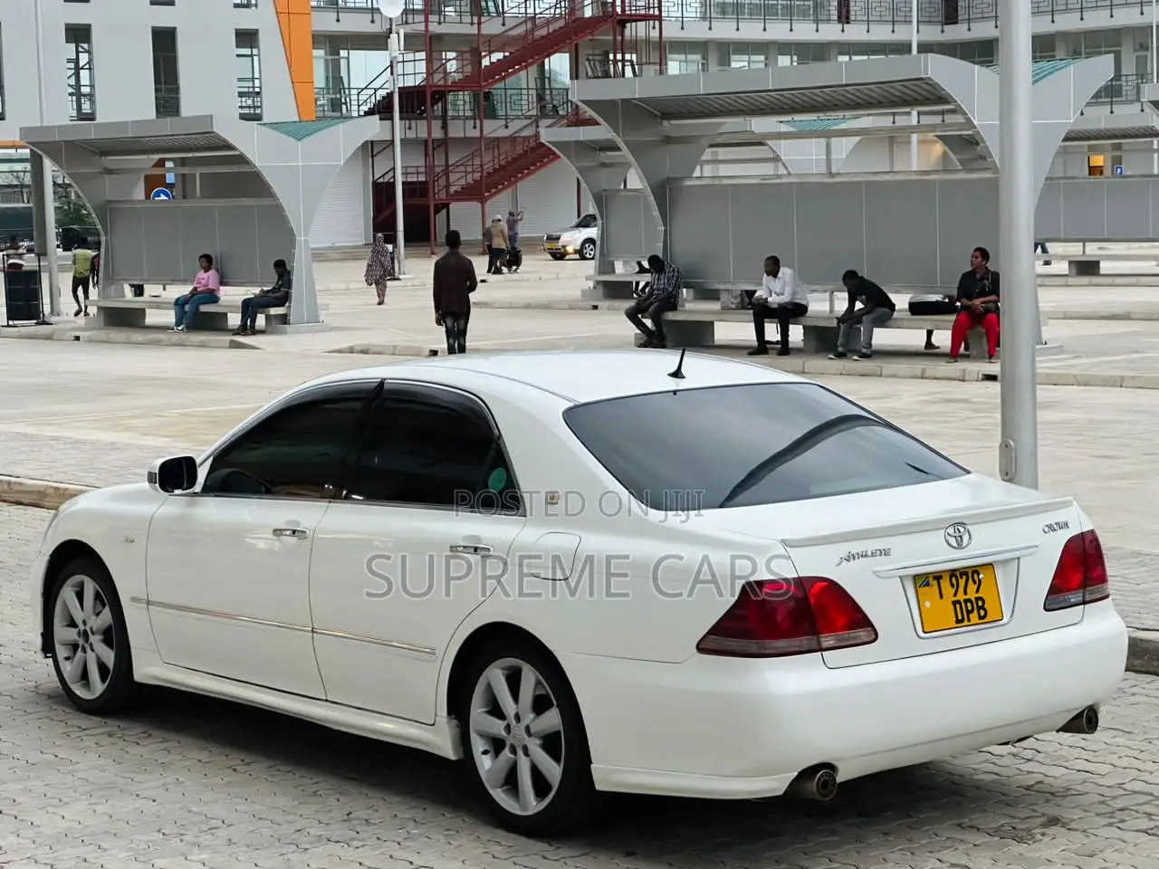 Toyota Crown 2006 White