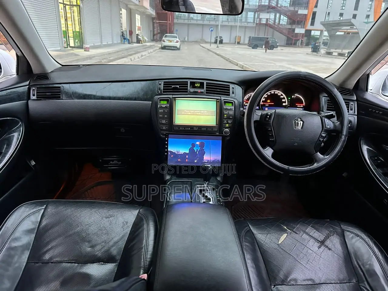 Toyota Crown 2006 White
