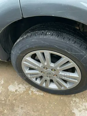 Land Rover Discovery 2013 Gray