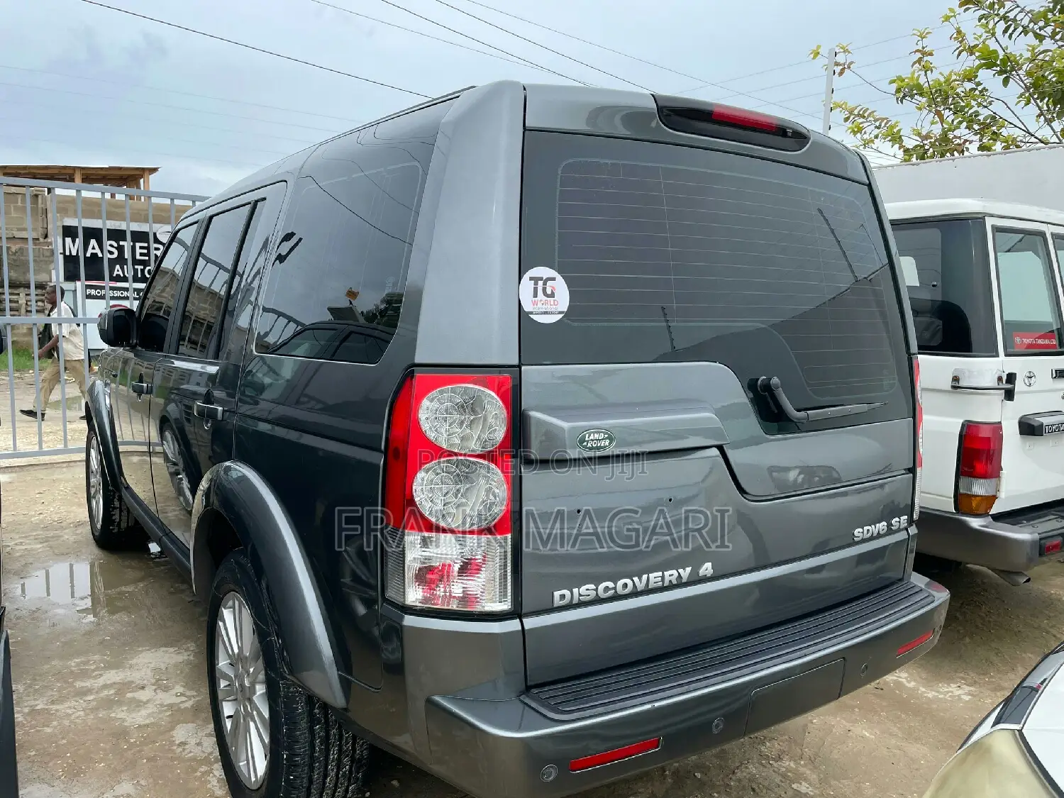 Land Rover Discovery 2013 Gray
