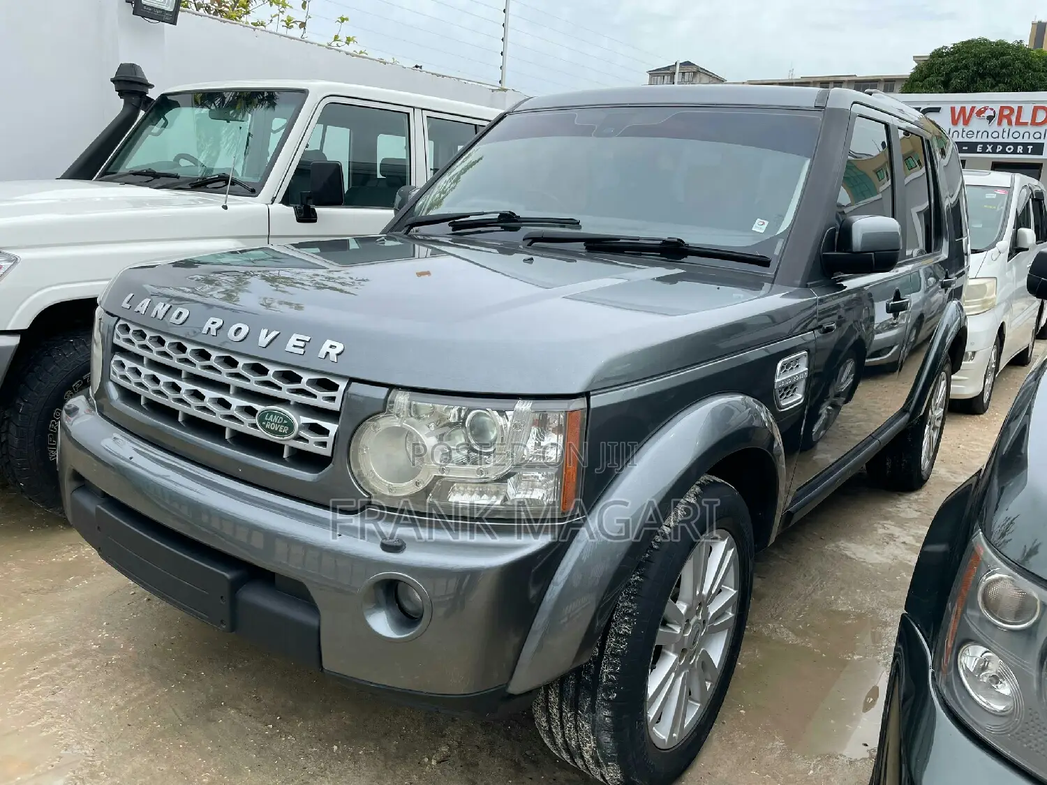 Land Rover Discovery 2013 Gray