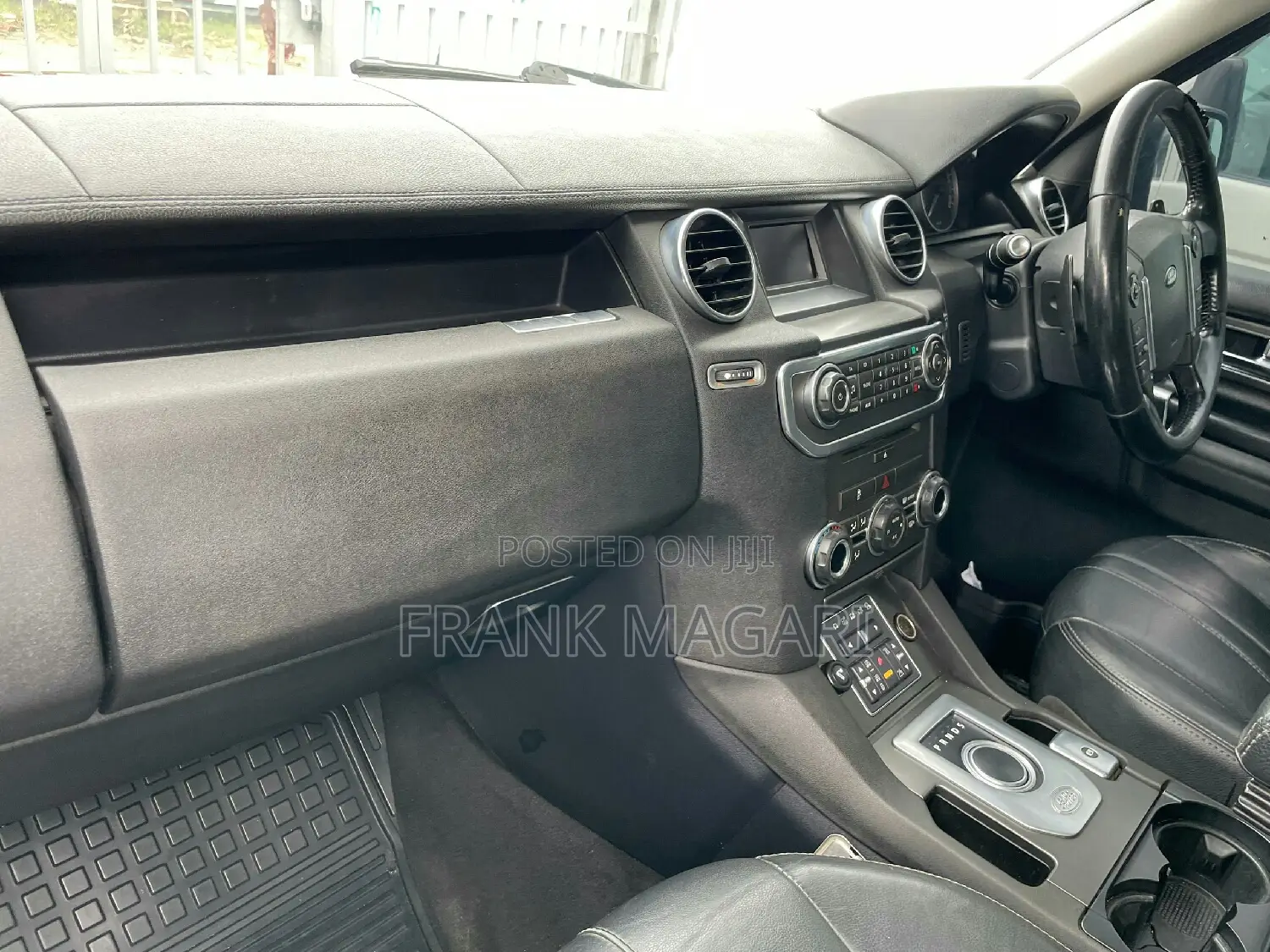 Land Rover Discovery 2013 Gray
