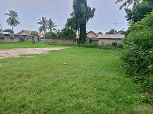 Eneo Lenye Ukubwa Wa SQMT 1400 Linauzw Lipo Tegeta Nyaishozi