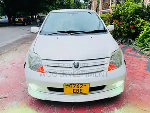 Toyota IST 2005 White