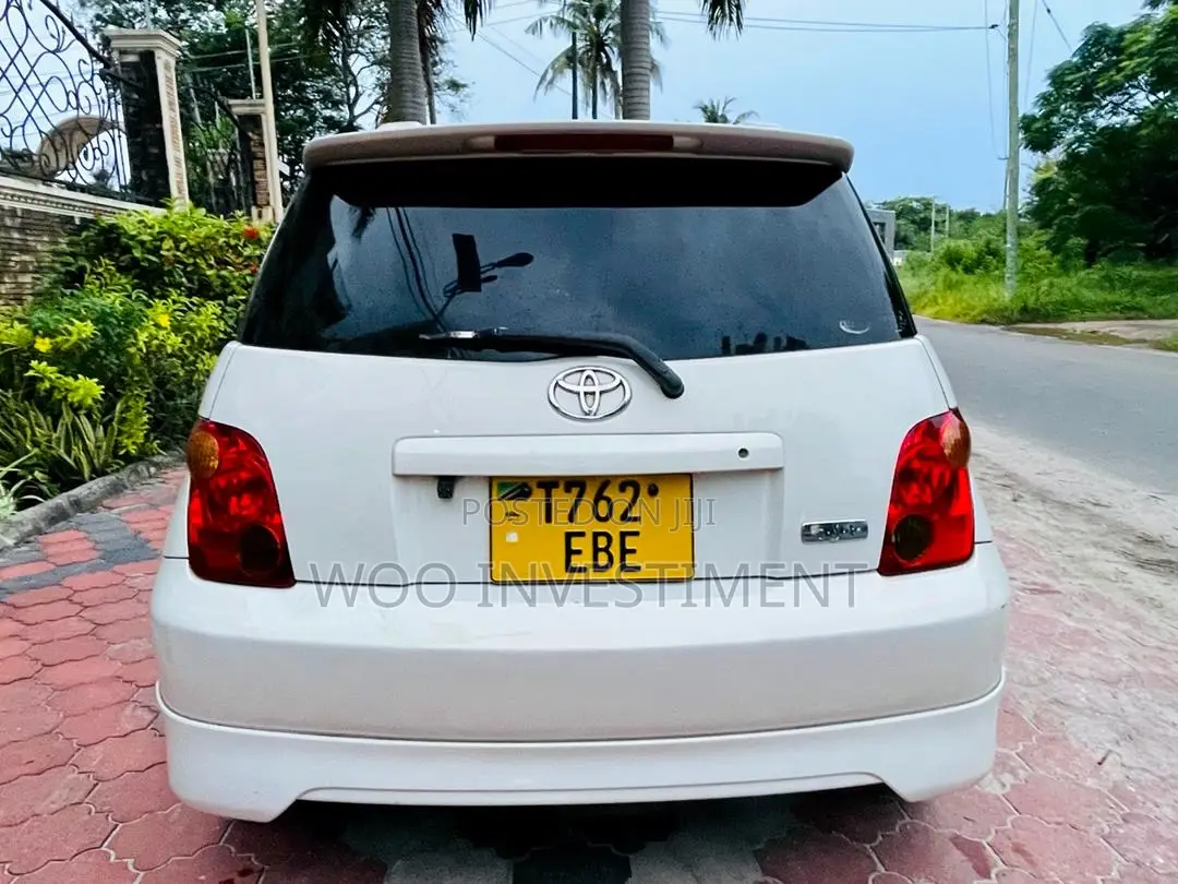 Toyota IST 2005 White