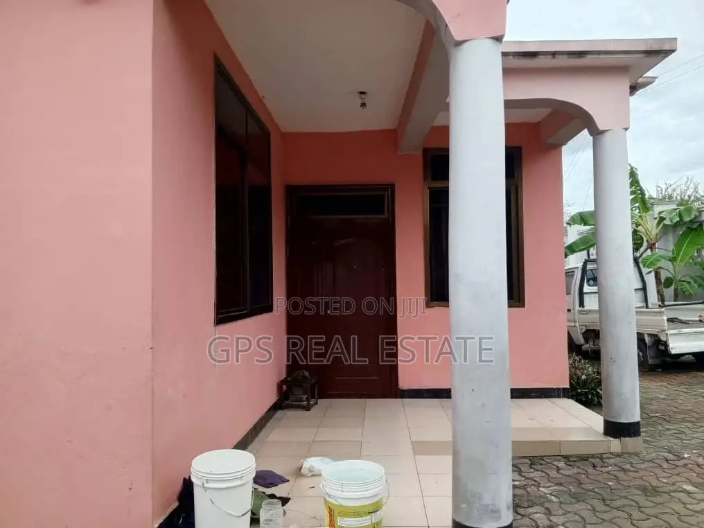 3bdrm House in Kibamba Hondogo, Kinondoni for sale
