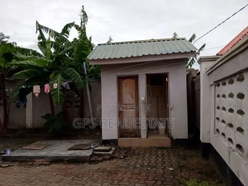 3bdrm House in Kibamba Hondogo, Kinondoni for sale