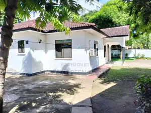 4bdrm House in Masaki, Kinondoni for sale