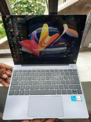 Laptop Huawei MateBook 13 WRT-W19E 16GB Intel Core I5 SSD 512GB