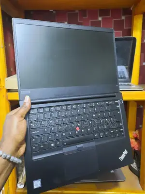 Laptop Lenovo ThinkPad E14 Gen 4 16GB Intel Core I5 SSD 512GB