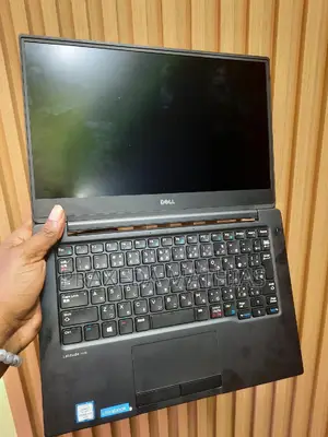 Laptop Dell Latitude 13 7370 8GB Intel Core I5 SSD 256GB