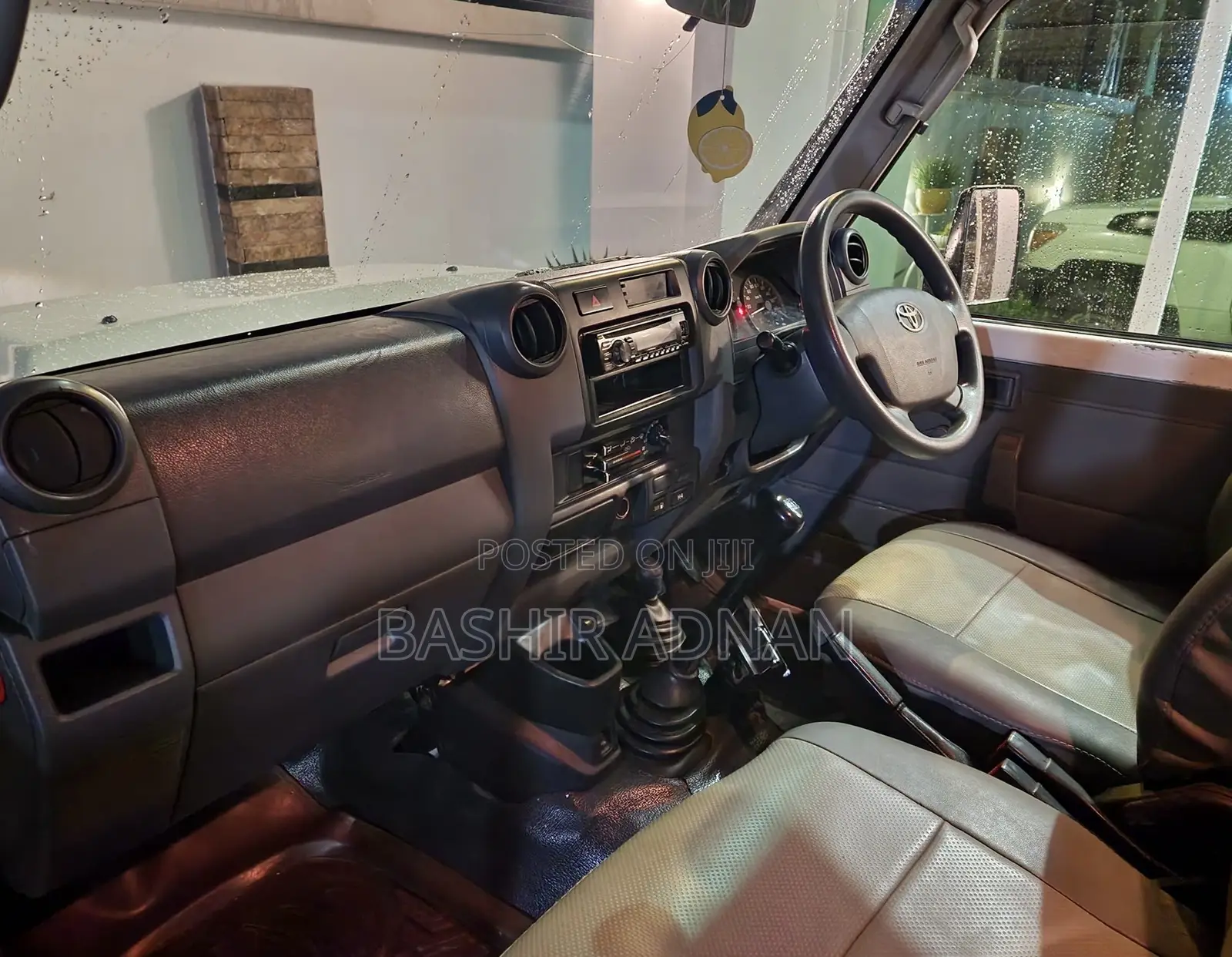 Toyota Land Cruiser 2016 White