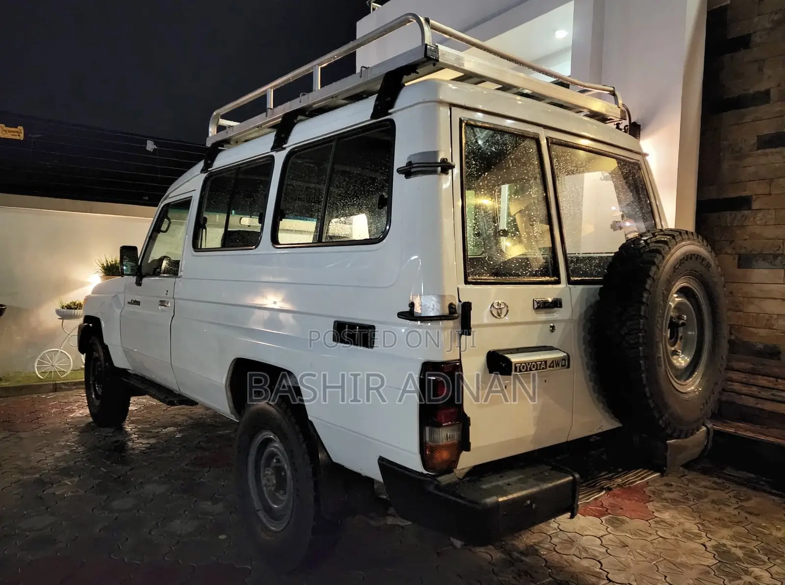 Toyota Land Cruiser 2016 White