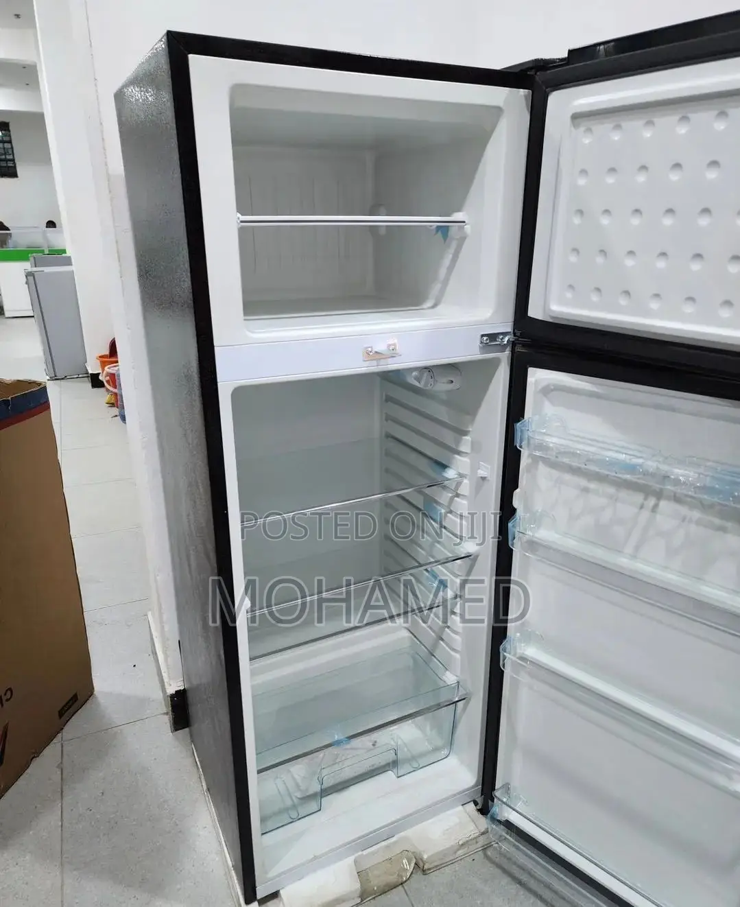 Alitop Fridge/Friji 235L