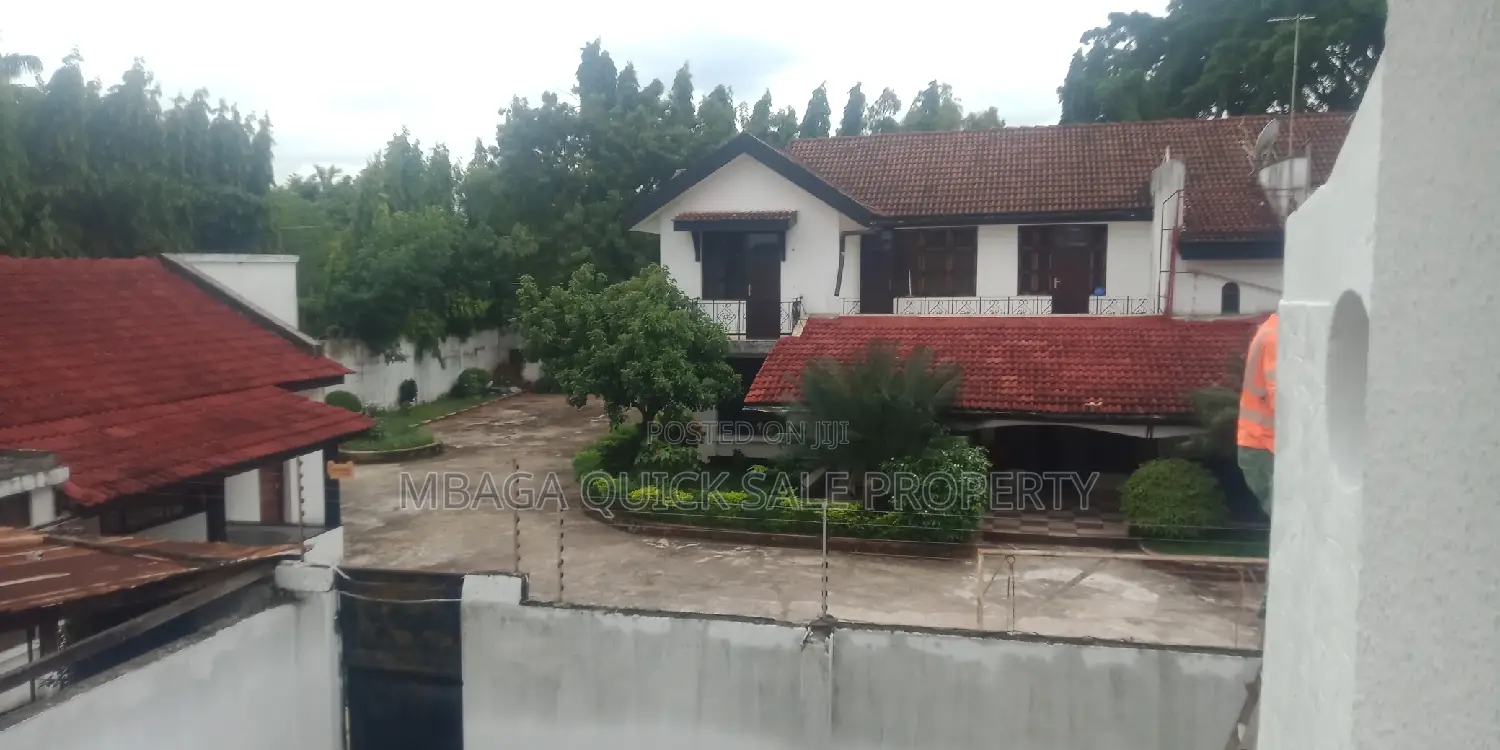 10bdrm House in Masaki for rent