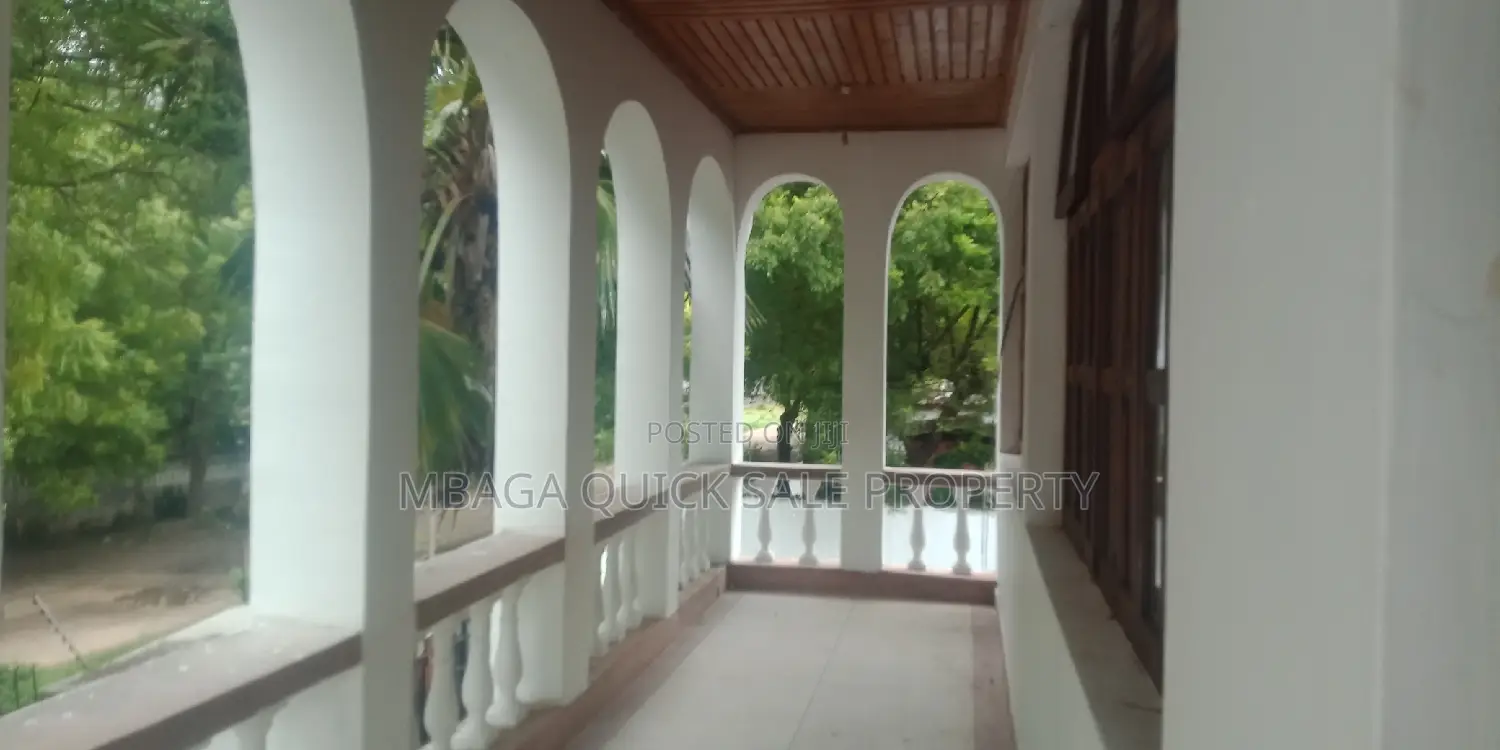 7bdrm House in Masaki for rent