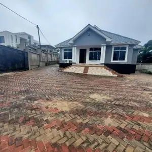 4bdrm Bungalow in Goba for rent