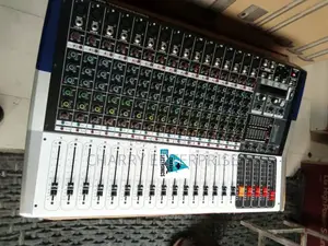 ORIGINAL YAMAHA 16 Channels Analog Powered Music Mixer