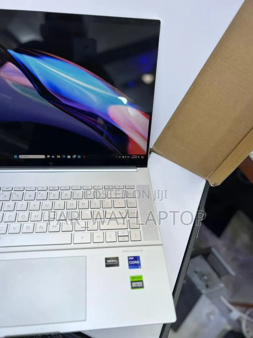 New Laptop HP Envy 16 Gaming 16-H1023dx 16GB Intel Core I9 SSD 1T