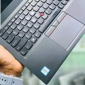 Laptop Lenovo ThinkPad X260 4GB Intel Core I5 HDD 500GB
