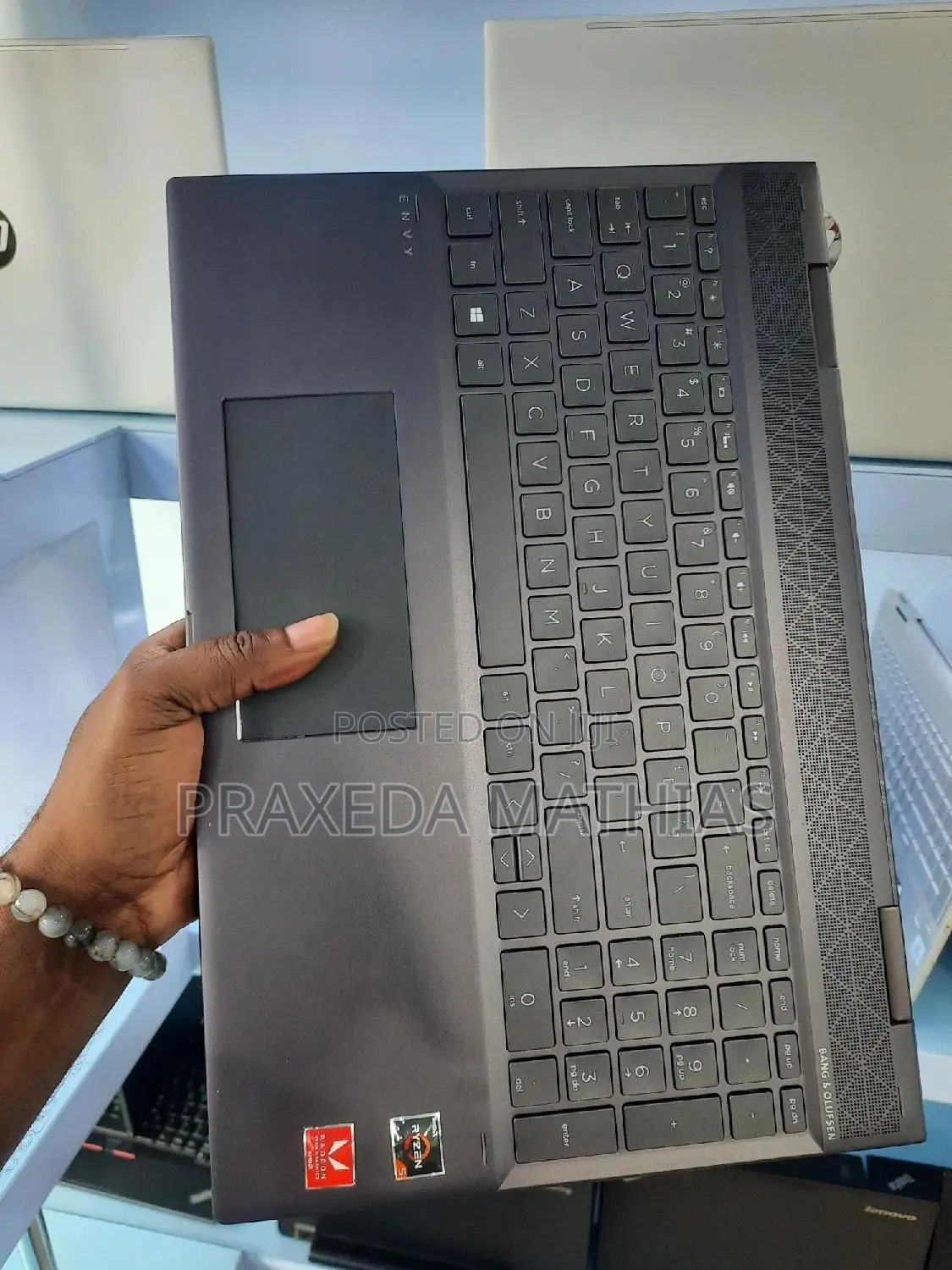 Laptop HP Envy X360 15z 16GB AMD Ryzen 5 SSD 512GB