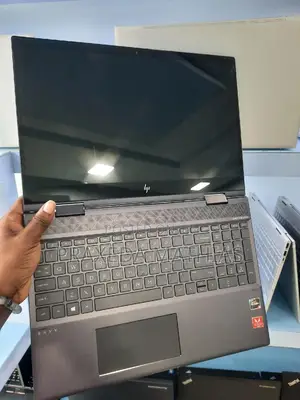Laptop HP Envy X360 15z 16GB AMD Ryzen 5 SSD 512GB