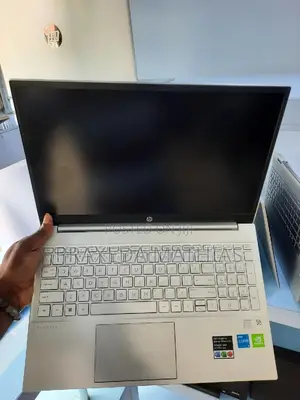 New Laptop HP Pavilion 15 12GB Intel Core I5 SSD 512GB