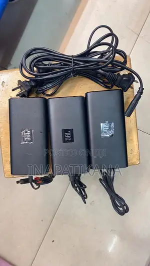 JBL Boombox 2 Charger