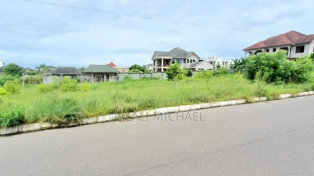 Corner Plot for Sale Mbwenijkt