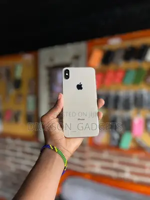Apple iPhone XS Max 64 GB Gold