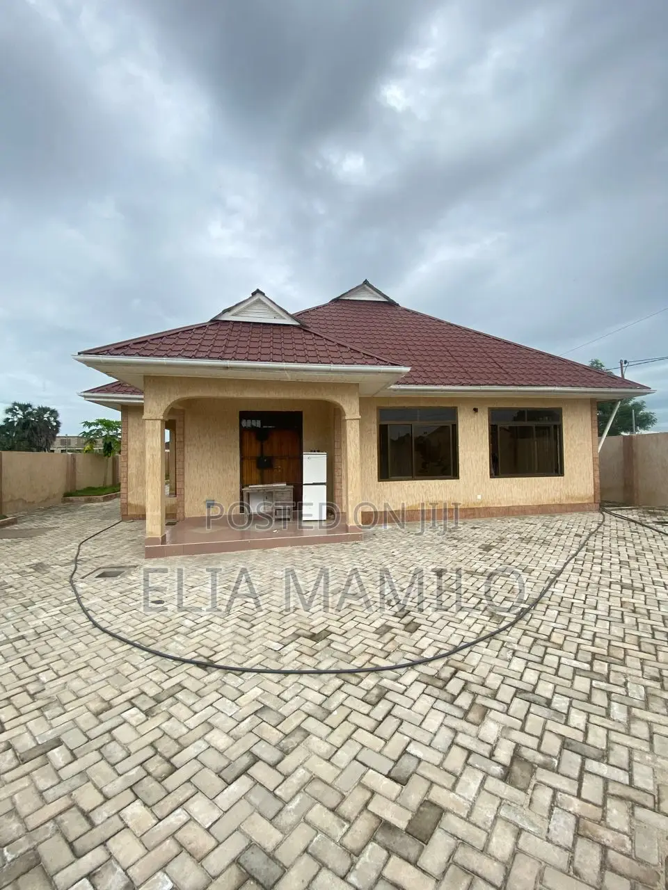 3bdrm House in Mbweni, Mpiji, Kigamboni for sale