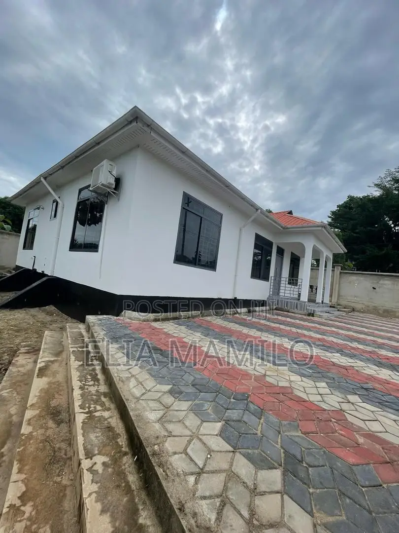 3bdrm House in Madale Flamingo, Kinondoni for sale