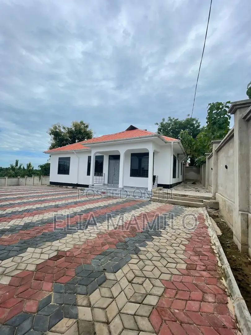 3bdrm House in Madale Flamingo, Kinondoni for sale