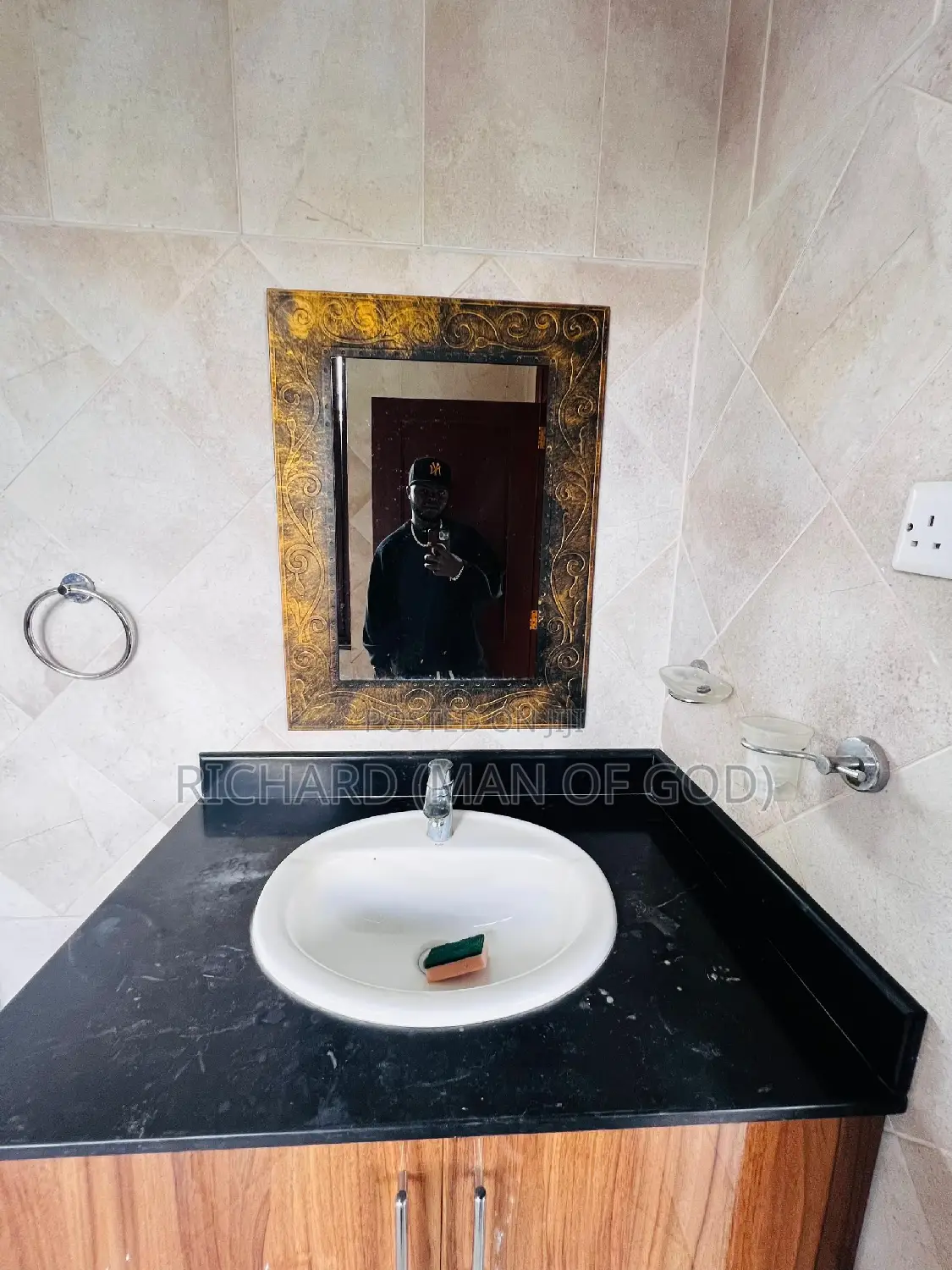 5bdrm Bungalow in Arusha for rent