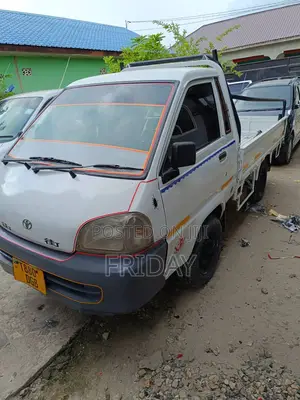 Toyota TownAce 2005 White