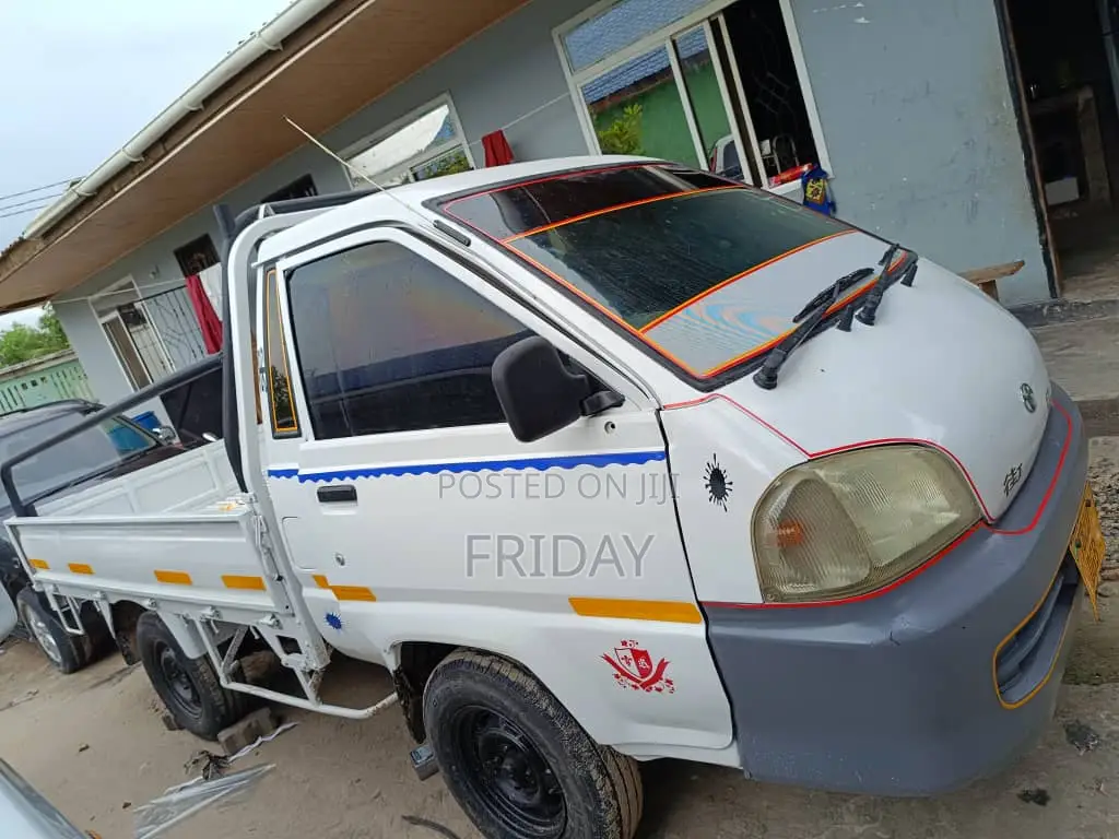 Toyota TownAce 2005 White