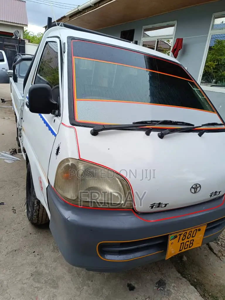 Toyota TownAce 2005 White